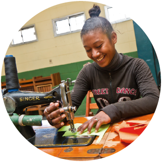 foto joven trabajadora